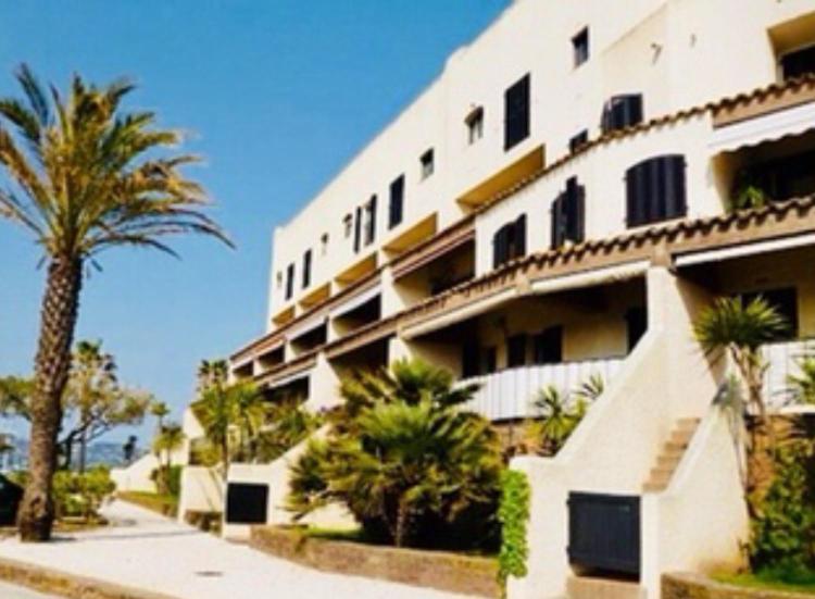 Petit Cocon Magnifique Vue Sur Marina Dans Le Golfe De Saint Tropez Cogolin Exterior foto