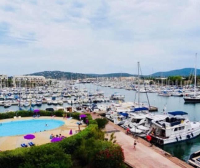 Petit Cocon Magnifique Vue Sur Marina Dans Le Golfe De Saint Tropez Cogolin Exterior foto