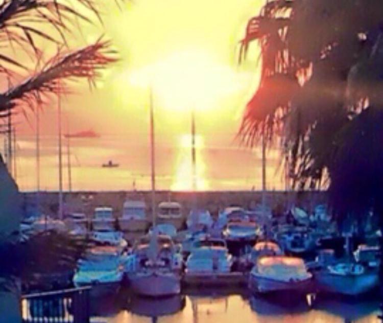 Petit Cocon Magnifique Vue Sur Marina Dans Le Golfe De Saint Tropez Cogolin Exterior foto