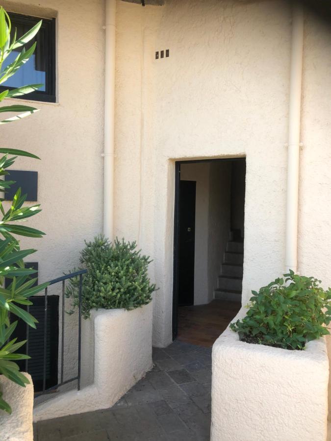 Petit Cocon Magnifique Vue Sur Marina Dans Le Golfe De Saint Tropez Cogolin Exterior foto
